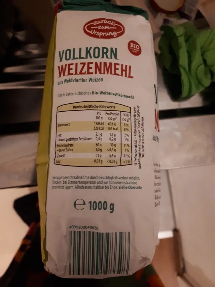 Vollkorn Weizen Mehl