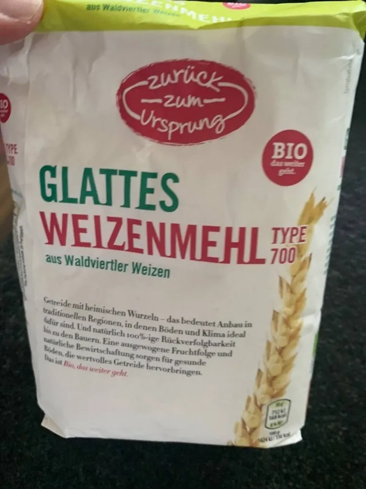 Glattes Weizenmehl aus Waldviertler Weizen Type 700