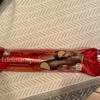 Massepain enrobé de chocolat
