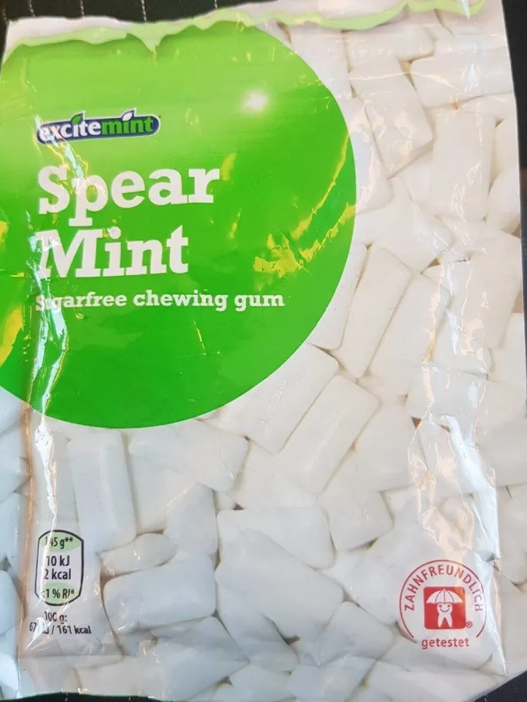 spearmint chewing gum