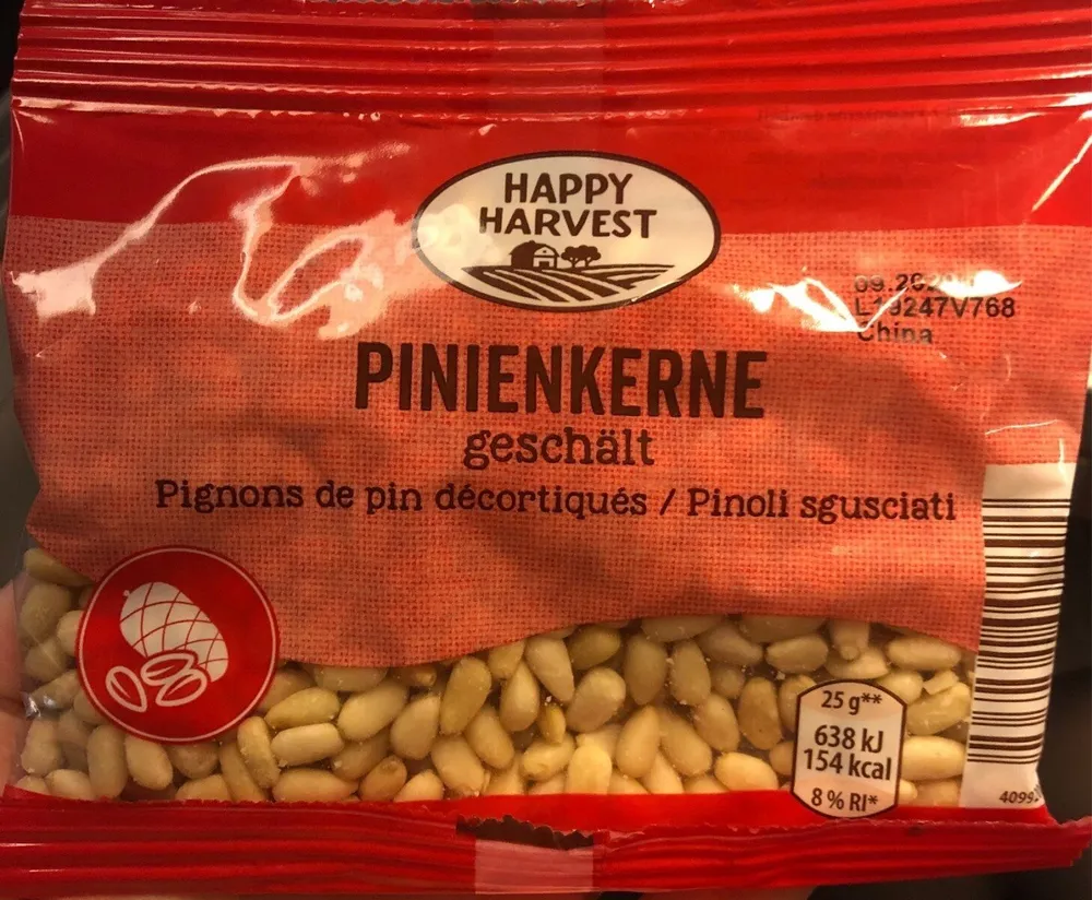 Pignons de pin décortiqués