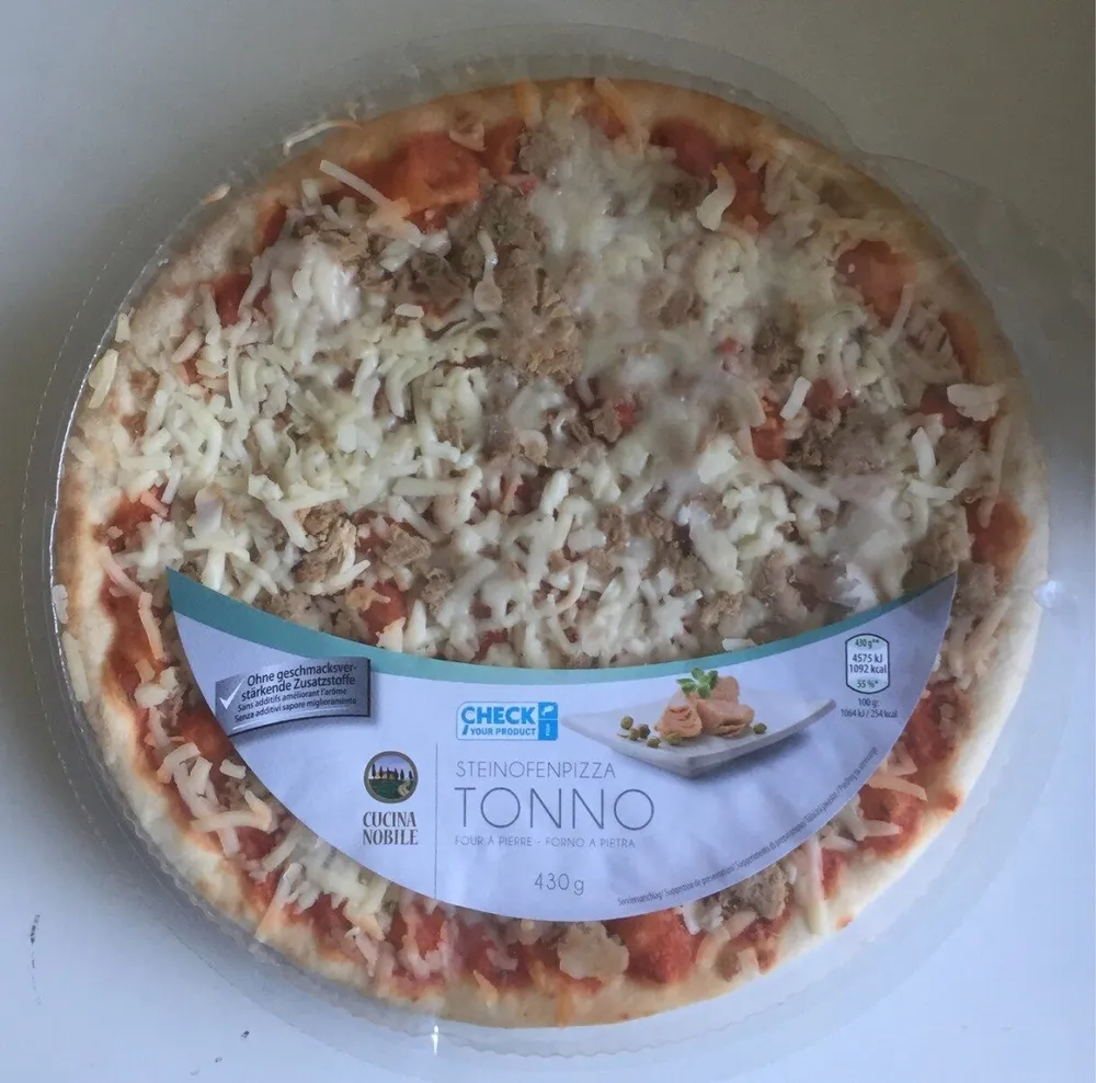 Steinofenpizza Tonno