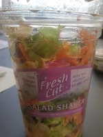Fresh cut salad shaker