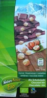 Schokolade mit Haselnüssen