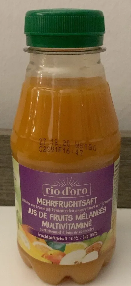 Jus de fruits mélangés multivitaminé