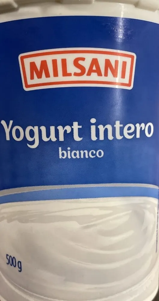 Yogurt intero bianco