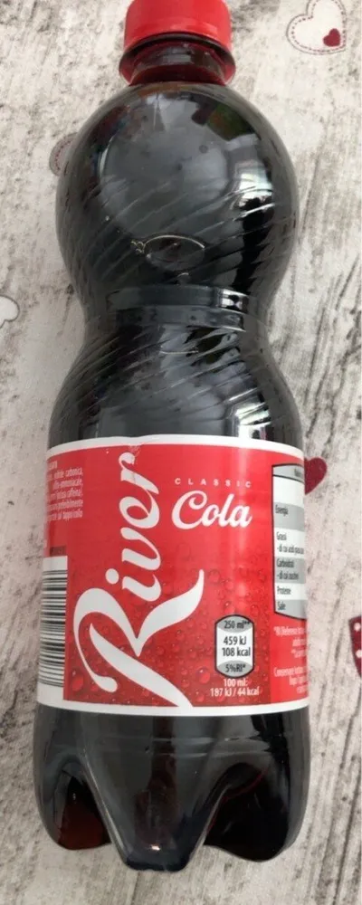 River Classic Cola