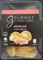 Mezzelune al salmone affumicato