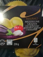 Mezzelune Grandi con melanzane pomodori grigliati e mozzarella