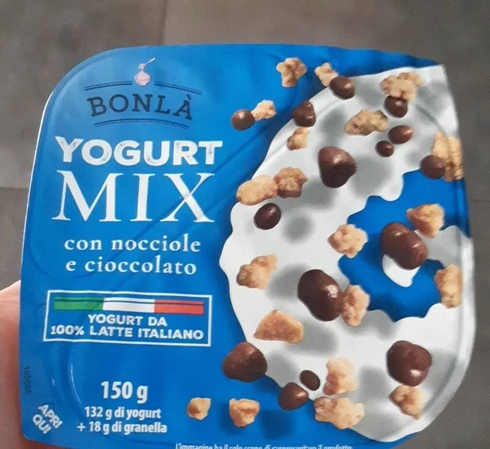 Yougurt Mix con nocciole e cioccolato