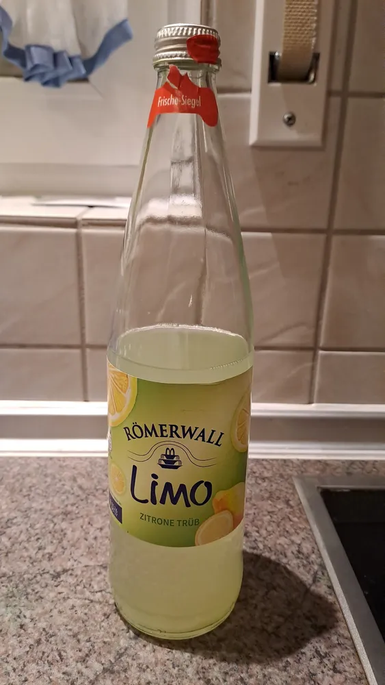 Limo Zitrone Trüb