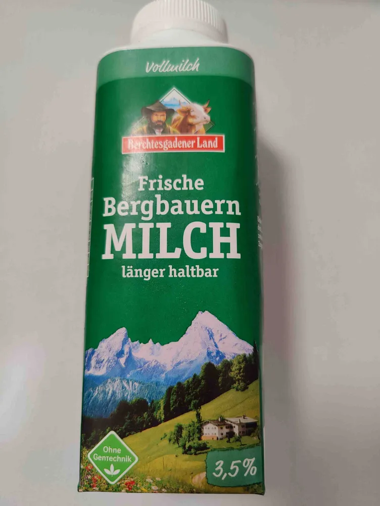 Frische Bergbauern Milch