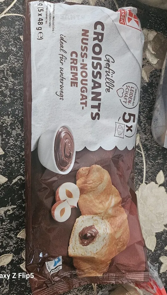 Gefüllte Croissants Nuss-Nougat-Creme