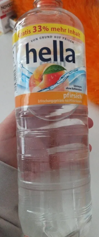 Hella pfirsich wasser