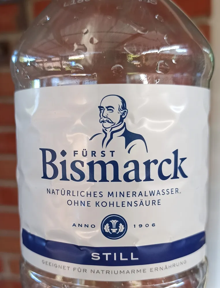 Wasser Still