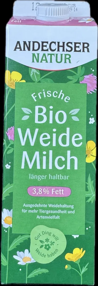 Frische Bio-Weidemilch