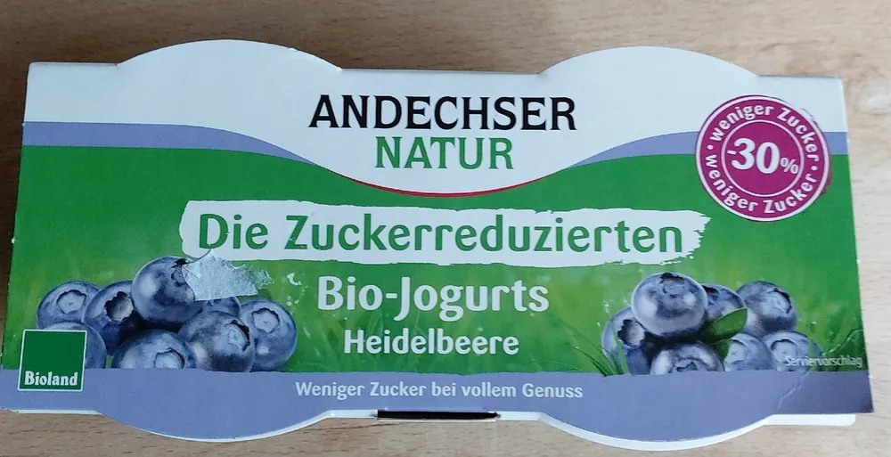 Die Zuckerreduzierten Bio-Jogurts Heidelbeere