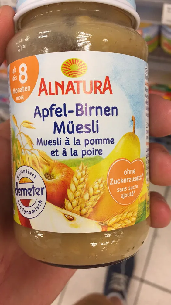 Muesli à la pomme et à la poire