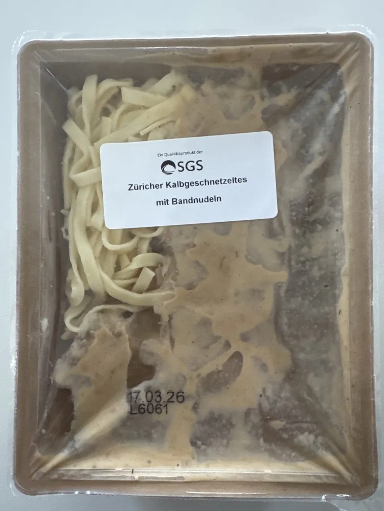 Kalbsgeschnetzeltes In Pilzsauce Mit Bandnudeln