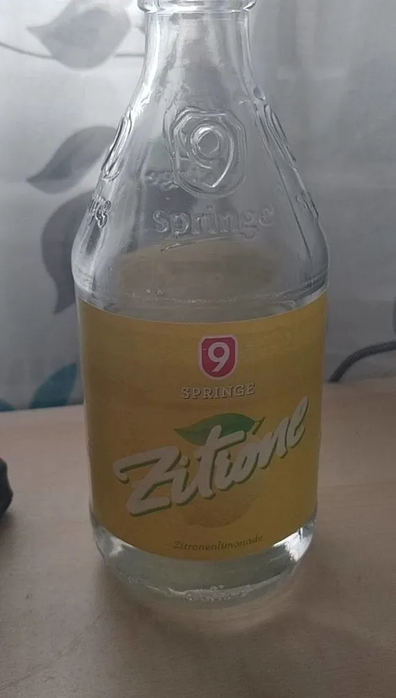 Zitronenlimonade