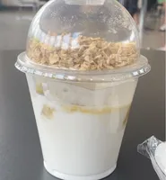 Frühstücksmüsli Ananas mit Honig-Knuspermüsli