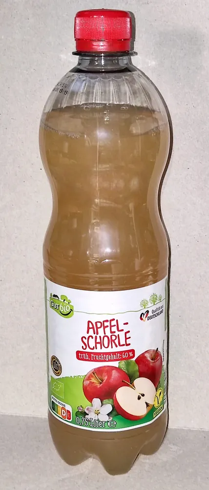 Bio-Apfelschorle trüb