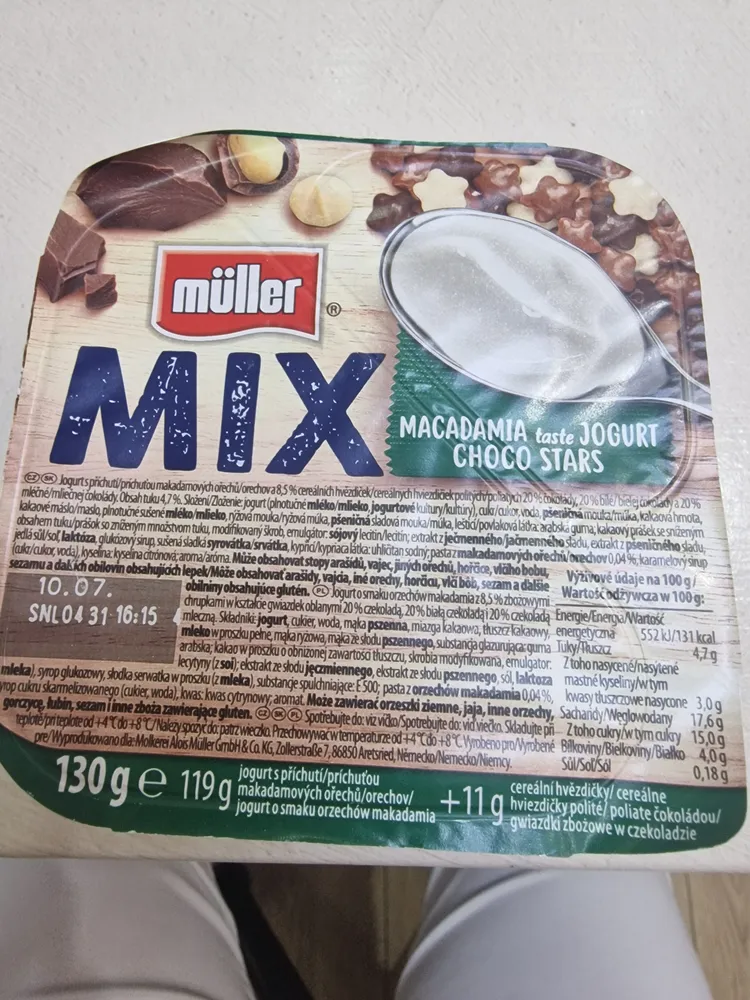 MACADAMIA taste JOGURT CHOCO STARS