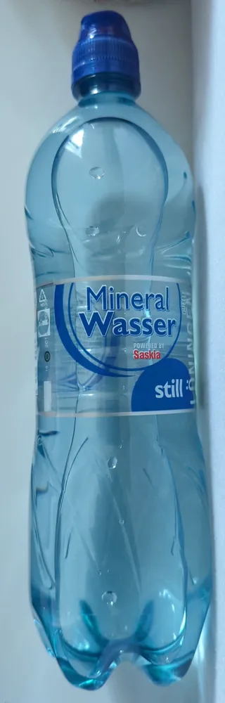 Mineral Wasser still - Quelle Löningen