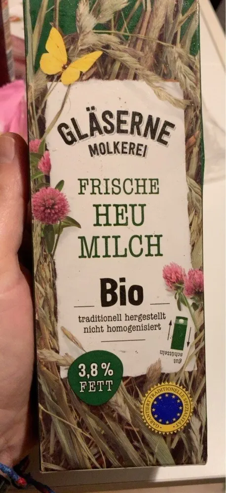 Frische Heumilch