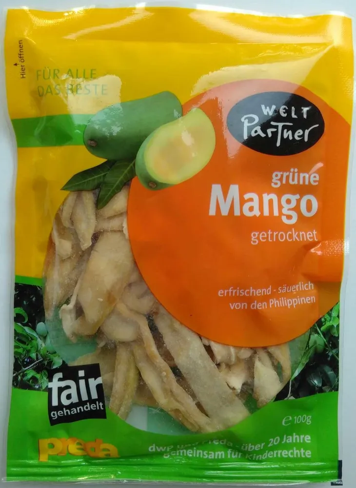 Grüne Mango getrocknet