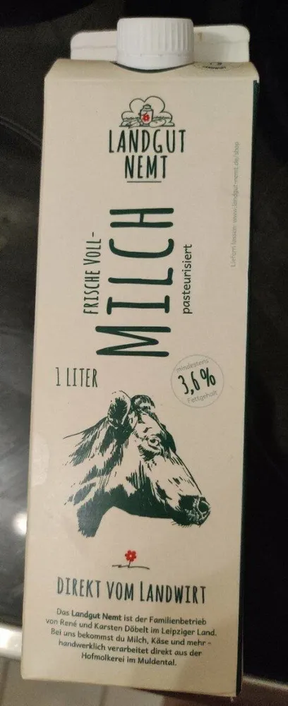 Frische Voll-Milch