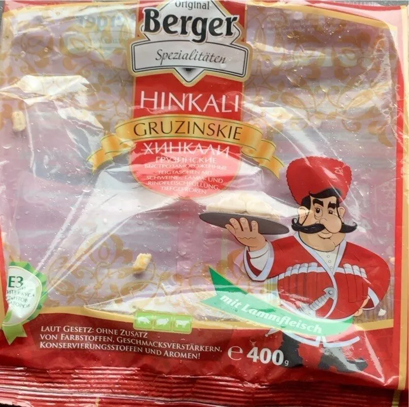 Hinkali garnis de porc, d’agneau et de boeuf