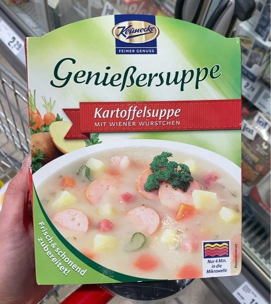 Kartoffelsuppe mit Wiener Würstchen