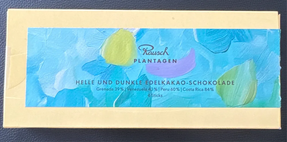 HELLE UND DUNKLE EDELKAKAO-SCHOKOLADE