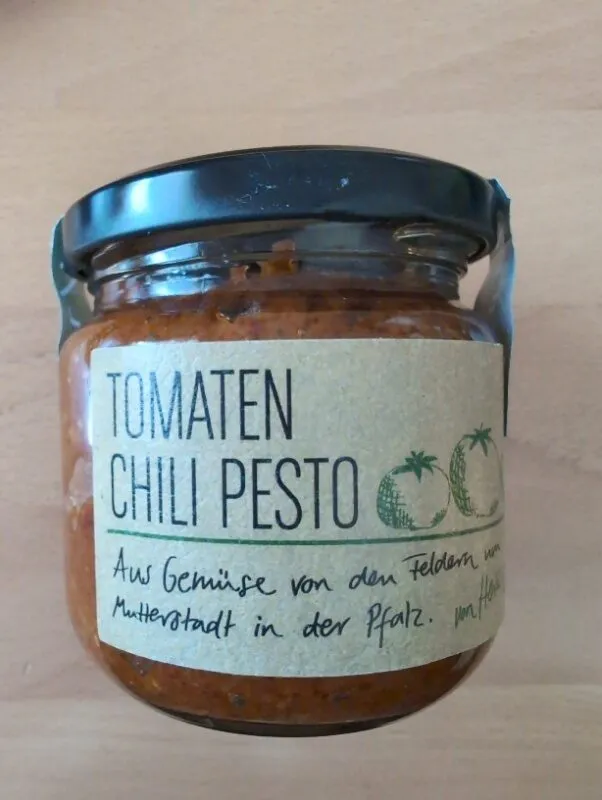 Tomaten-Chili-Pesto