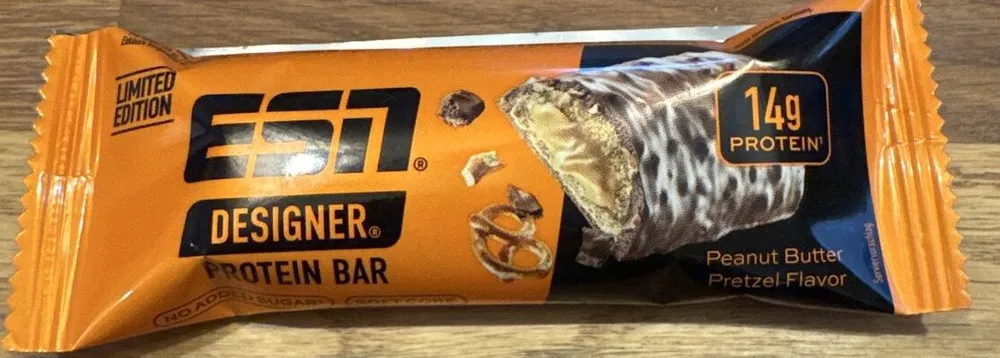 DESIGNER PROTEIN BAR Peanut Butter Pretzel
