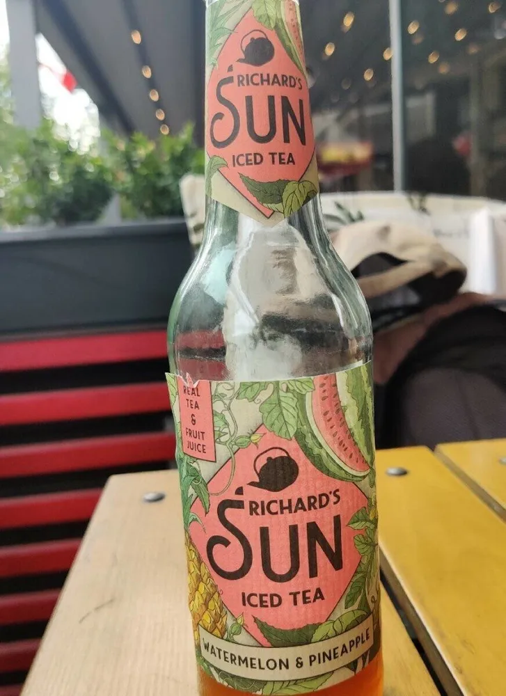 Sun iced tea watermelon & pineapple