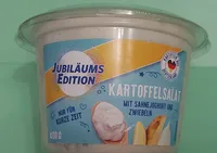 Kartoffelsalat mit Sahnejoghurt und Zwiebeln