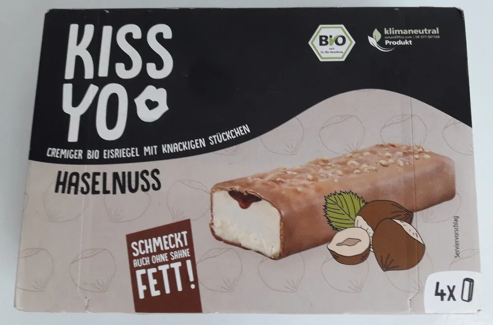 Haselnuss Cremiger Bio Eisriegel mit knackigen Stücken