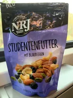 Studentenfutter mit Blaubeeren