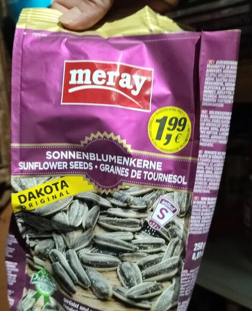 SONNENBLUMENKERNE SUNFLOWER SEEDS • GRAINES DE TOURNESOL