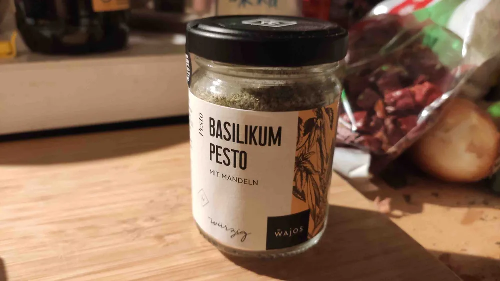 Basilikum Pesto (Mandel)