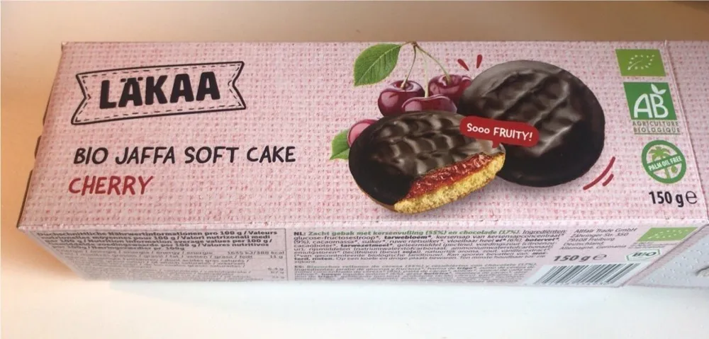 Jaffa soft cake cherry