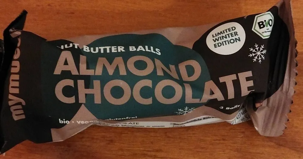 Almond chocolate nut butter balls