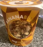 Banana bread muesli