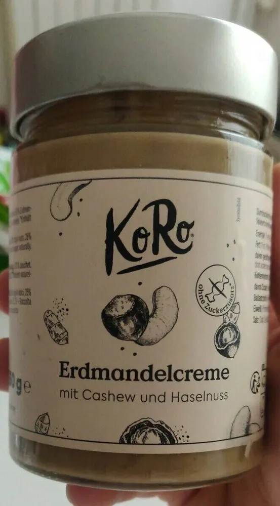 Crème de souchet aux noix de cajou et noisettes