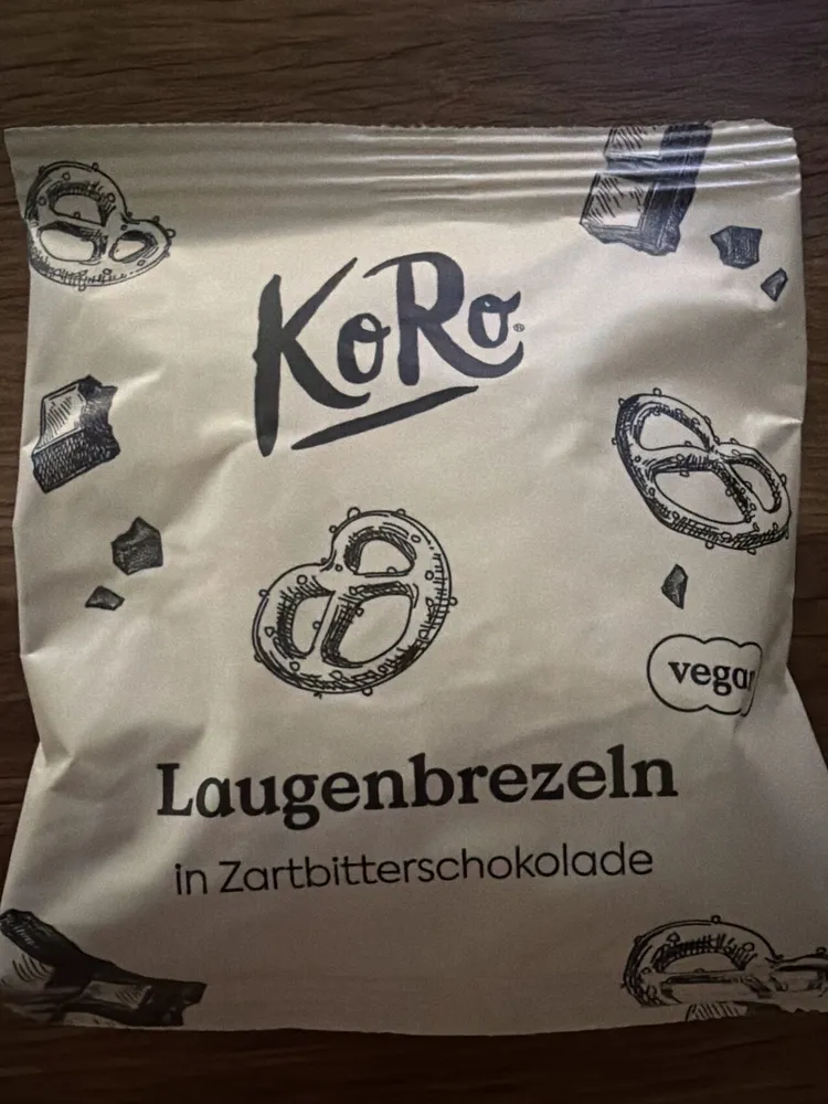 Laugenbretzeln in Zartbitterschokolade