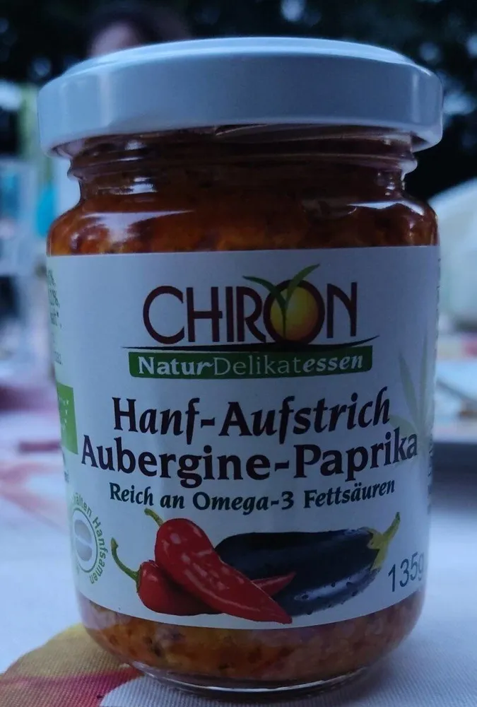 Hand-Aufstrich Aubergine-Paprika