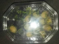 Olivenmischung eingelegt in Petersilie & Knoblauch
