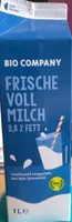 Frische Vollmilch